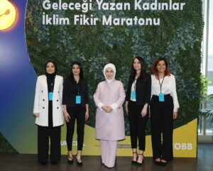 - Finalde ilk sırada TeknoTeam projesiyle Hüsne Temur, Nimet Özmeral