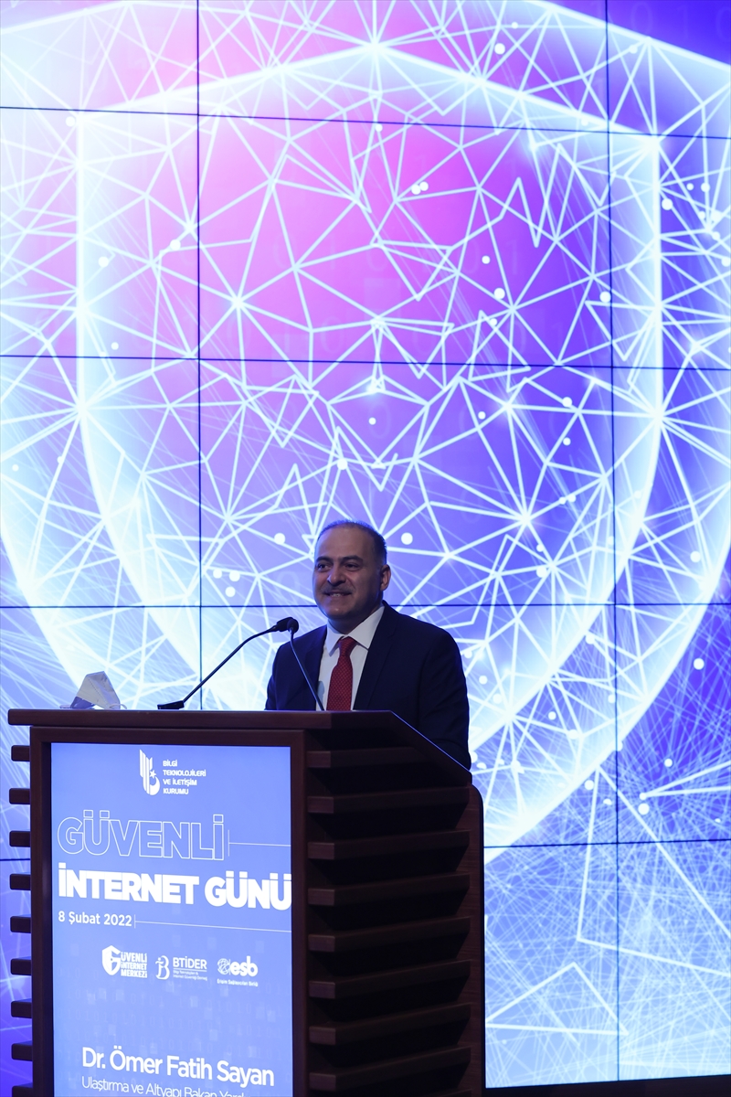 Güvenli İnternet Günü'nde “hep birlikte daha iyi bir internete” çağrısı