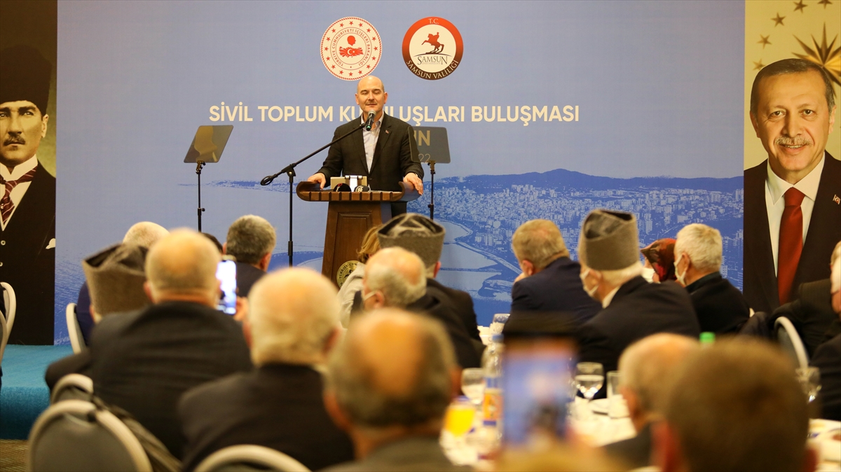 İçişleri Bakanı Soylu, Samsun'da şehit aileleri ve STK temsilcileriyle buluştu: