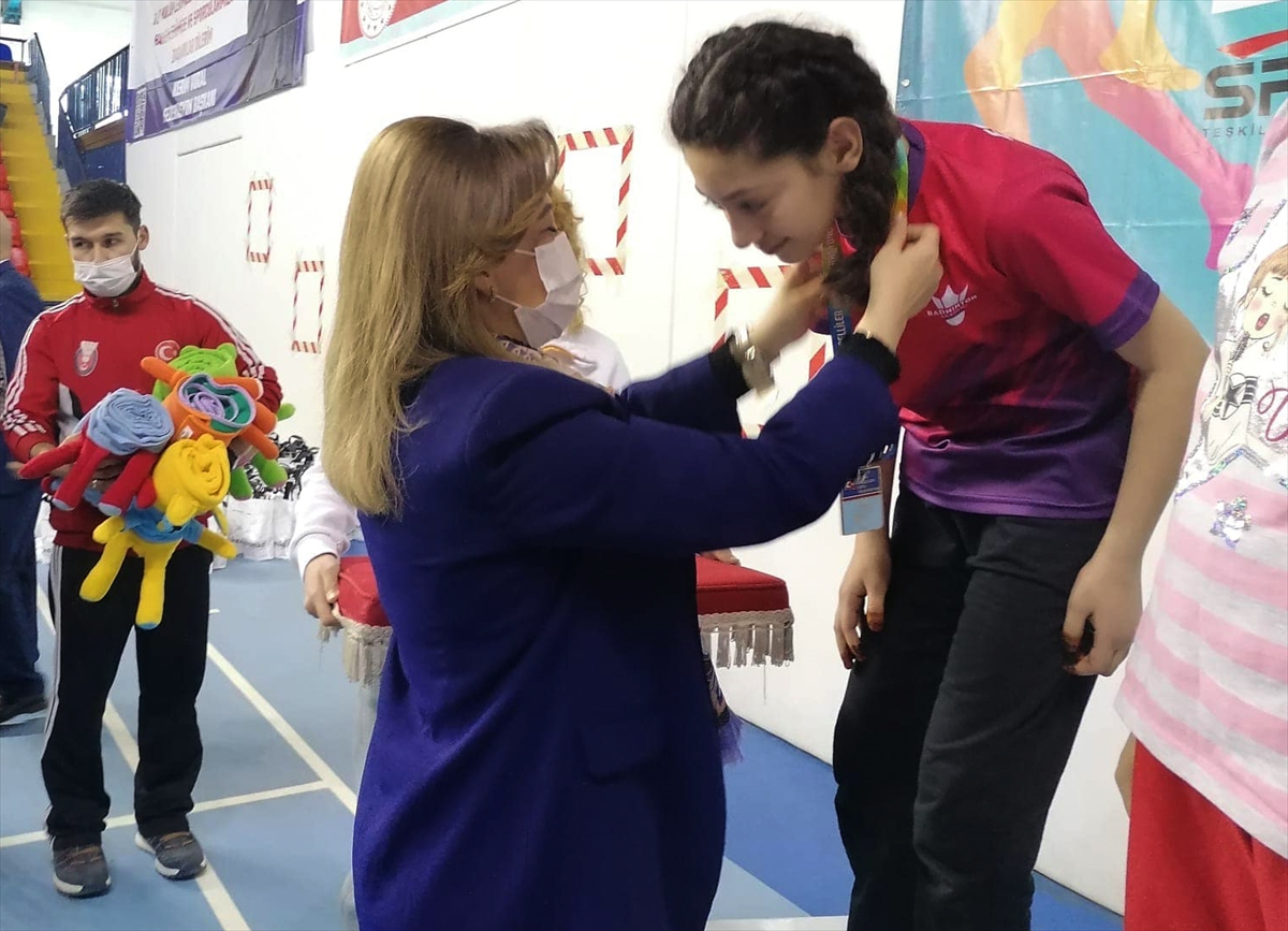 İşitme Engelliler Türkiye Badminton Şampiyonası, Kütahya'da yapıldı