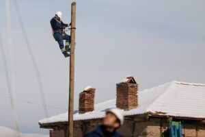 ISPARTA (AA) – Isparta'da yoğun kar yağışının neden olduğu olumsuzluklar
