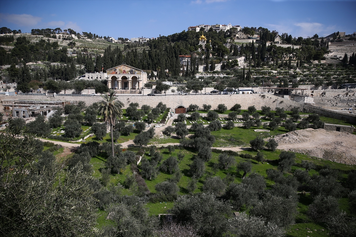 İsrail'in Doğu Kudüs'te Hristiyanların kutsal alanlarındaki arazi istimlakına kilise liderlerinden tepki