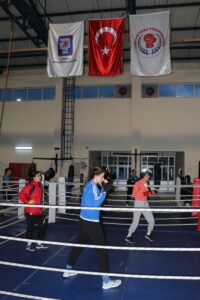 KASTAMONU (AA) – Kadın Boks Milli Takımı'nın, 22 Yaş Altı