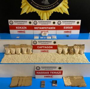 KAHRAMANMARAŞ (AA) – Kahramanmaraş'ta, uyuşturucu operasyonunda 43 bin uyuşturucu hap