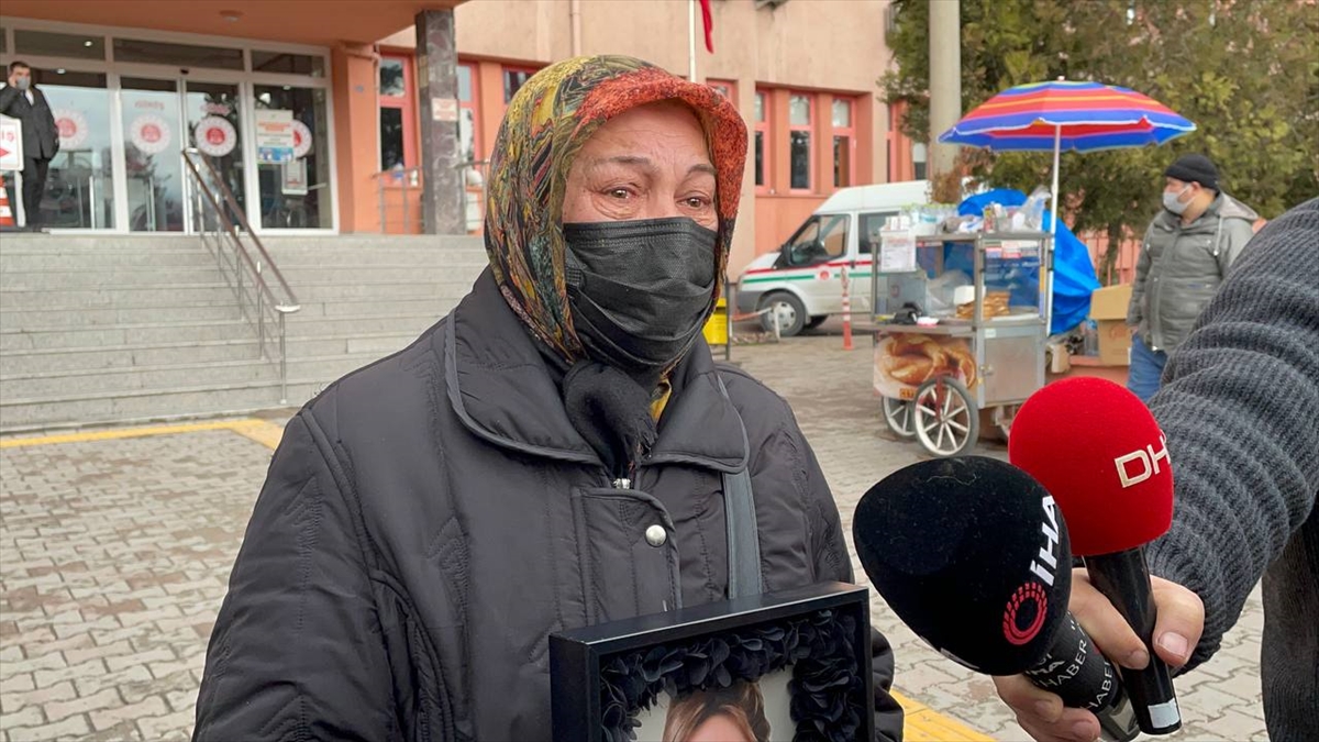 Karabük'te eski eşini öldüren sanığın yargılanmasına devam edildi