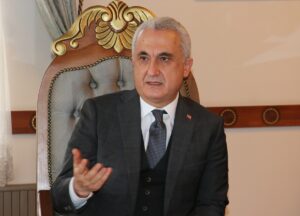 - "Artık hastanede yeni servisler açmak zorunda kaldık"