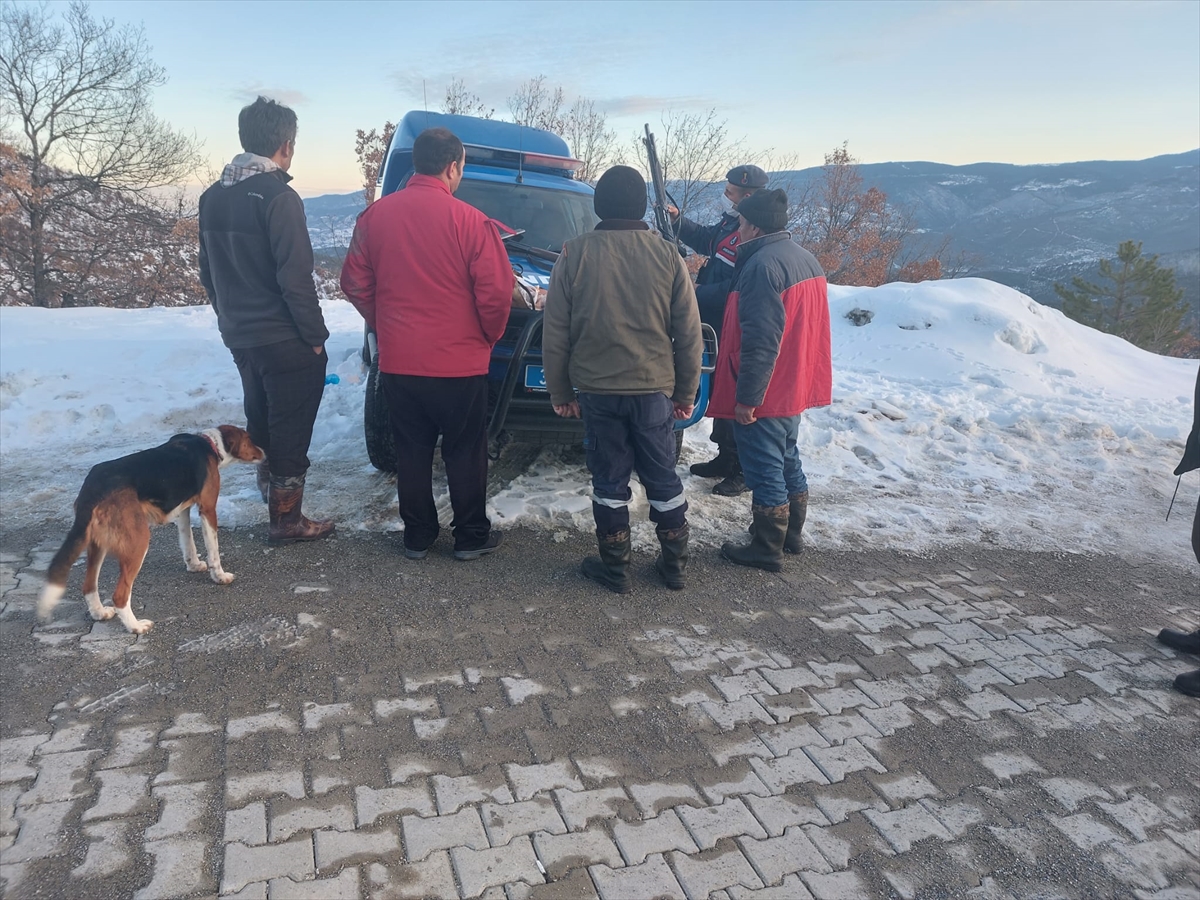 Kastamonu'da kaçak avlanan 3 kişiye 11 bin 822 lira ceza kesildi