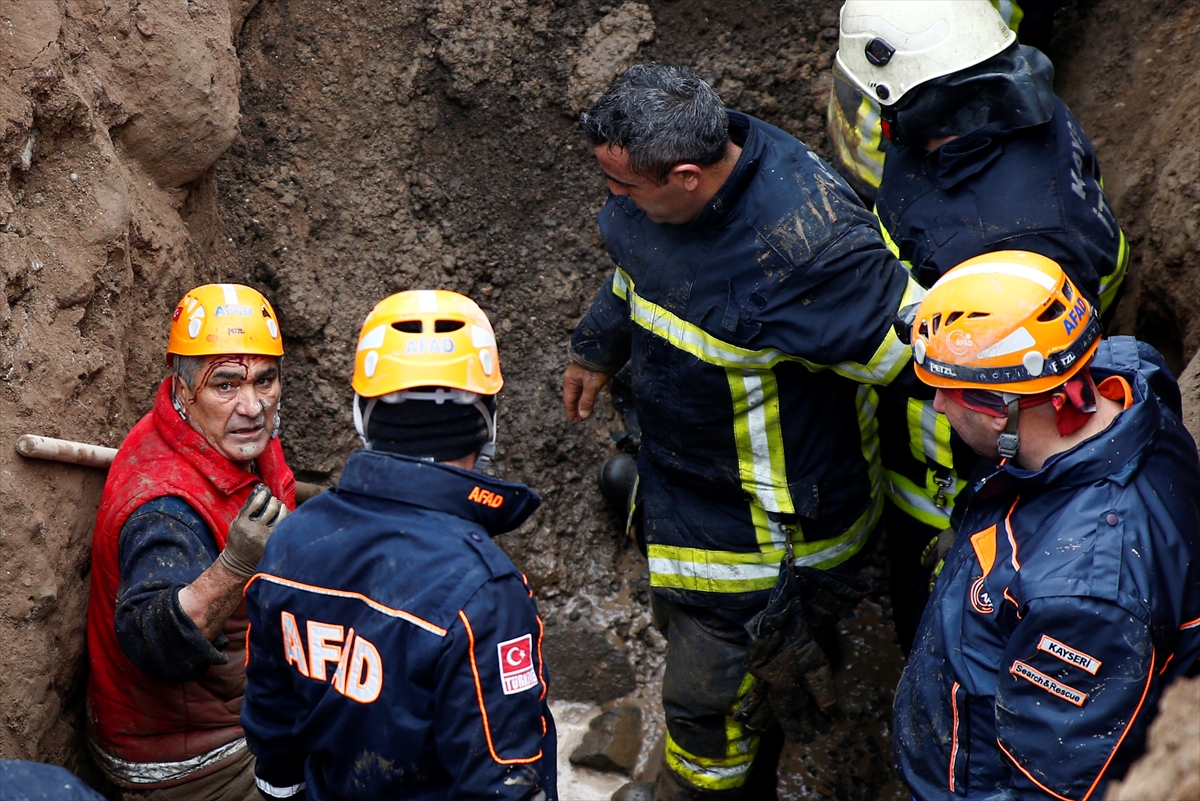 Kayseri'de kanal inşaatındaki göçükte 1 işçi yaralandı