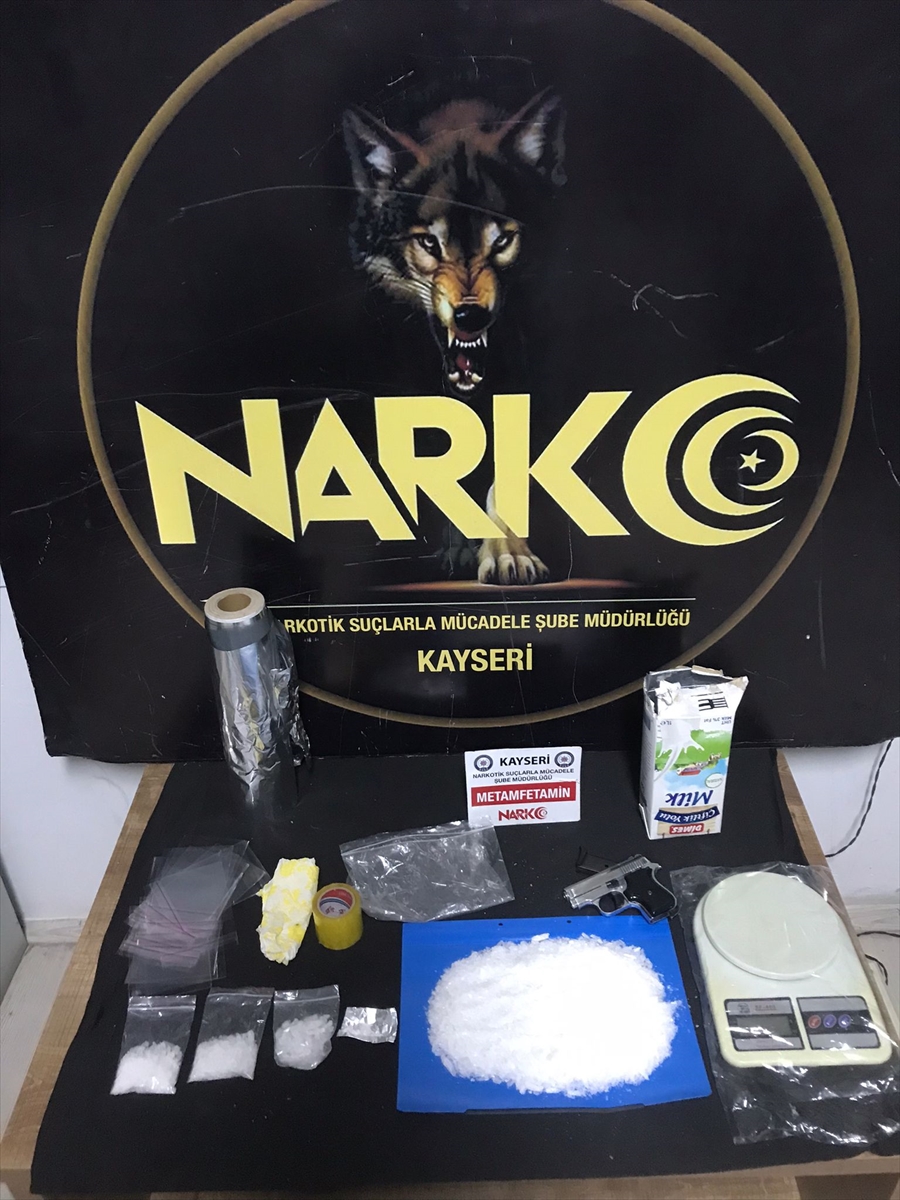 Kayseri'de süt paketi ve ekmeğe uyuşturucu gizleyen şüpheli yakalandı