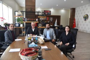 EDİRNE (AA) – Edirne'nin Keşan ilçesinde toplanan tekstil atıkları geri