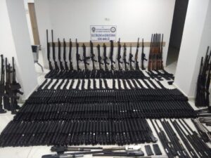 KONYA (AA) – Konya'nın Beyşehir ilçesinde düzenlenen silah kaçakçılığı operasyonunda,