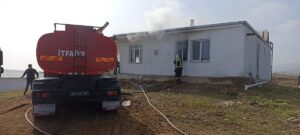 MANİSA (AA) – Manisa'nın Kula ilçesinde bir evde çıkan yangında