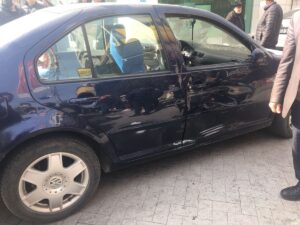 MANİSA (AA) – Manisa'nın Turgutlu ilçesinde, motosikletin otomobile çarpması sonucu