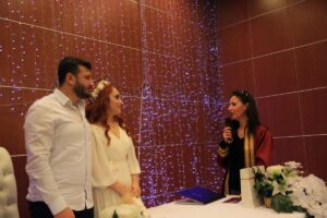 MERSİN (AA) – Mersin'de evlilik yolunda ilk adımlarını atan çiftler,