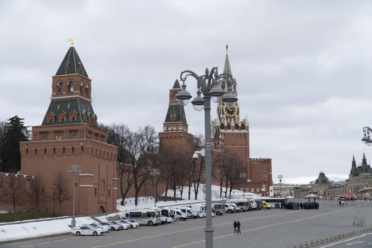 Öldürülen Rus muhalif Boris Nemtsov Moskova'da anıldı