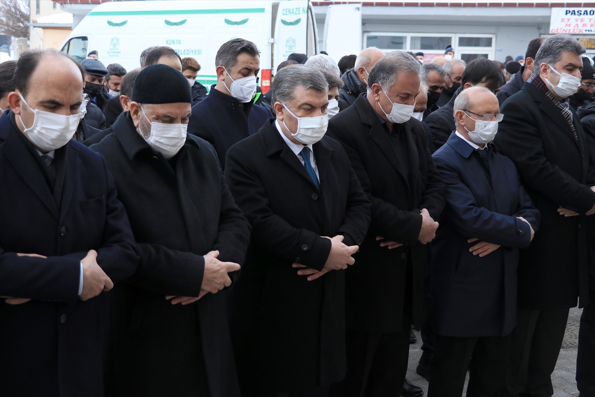 Sağlık Bakanı Koca'nın babaannesinin cenazesi, Konya'nın Kulu ilçesinde defnedildi