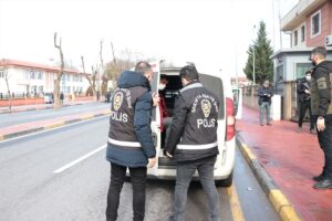SAKARYA (AA) – Sakarya'nın Ferizli ilçesinde tüfekle vurulmuş halde bulunan