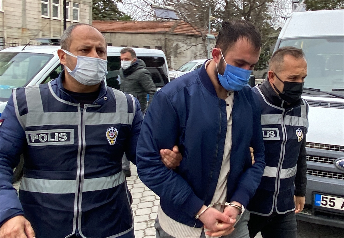 - Şüphelilerin bulunduğu cipin kaldırımı geçerek alana girişi güvenlik kamerasına