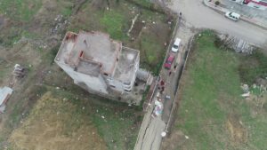 SAMSUN (AA) – Samsun'un İlkadım ilçesinde yanındaki alanda toprak kayması