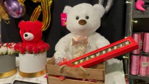 KARABÜK (AA) – Karabük'te kişiye özel tasarlanarak pelüş oyuncak ve