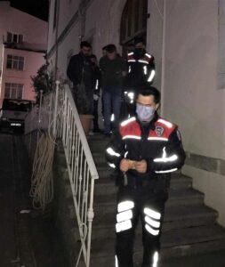 SİNOP (AA) – Sinop'ta, hakkında 24 yıldan fazla hapis cezası