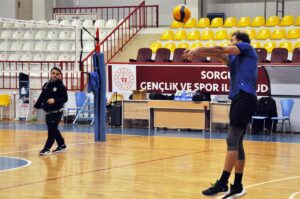 YOZGAT (AA) – Voleybol AXA Sigorta Efeler Ligi ekiplerinden Sorgun