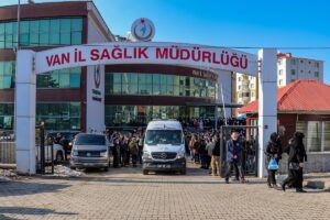 VAN (AA) – Van'da, evinde geçirdiği kalp krizi sonucu hayatını