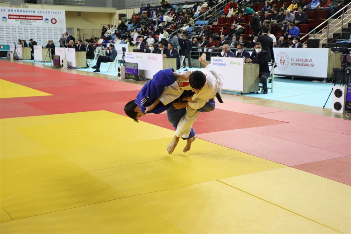 Ümitler Türkiye Judo Şampiyonası, Sakarya'da başladı
