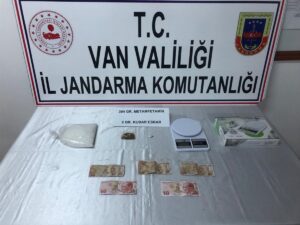 VAN (AA) – Van'da takside valizinde uyuşturucu bulunan zanlı gözaltına