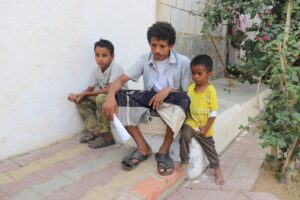 - Yemenli sağlık yetkililerine göre, ordu ve Husiler arasında çatışmaların