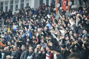 - Yeni Kızıltepespor: 2 - Bursa Büyükşehir Belediyespor: 3