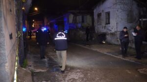 ADANA (AA) – Adana'nın merkez Seyhan ilçesinde devriye gezen polis