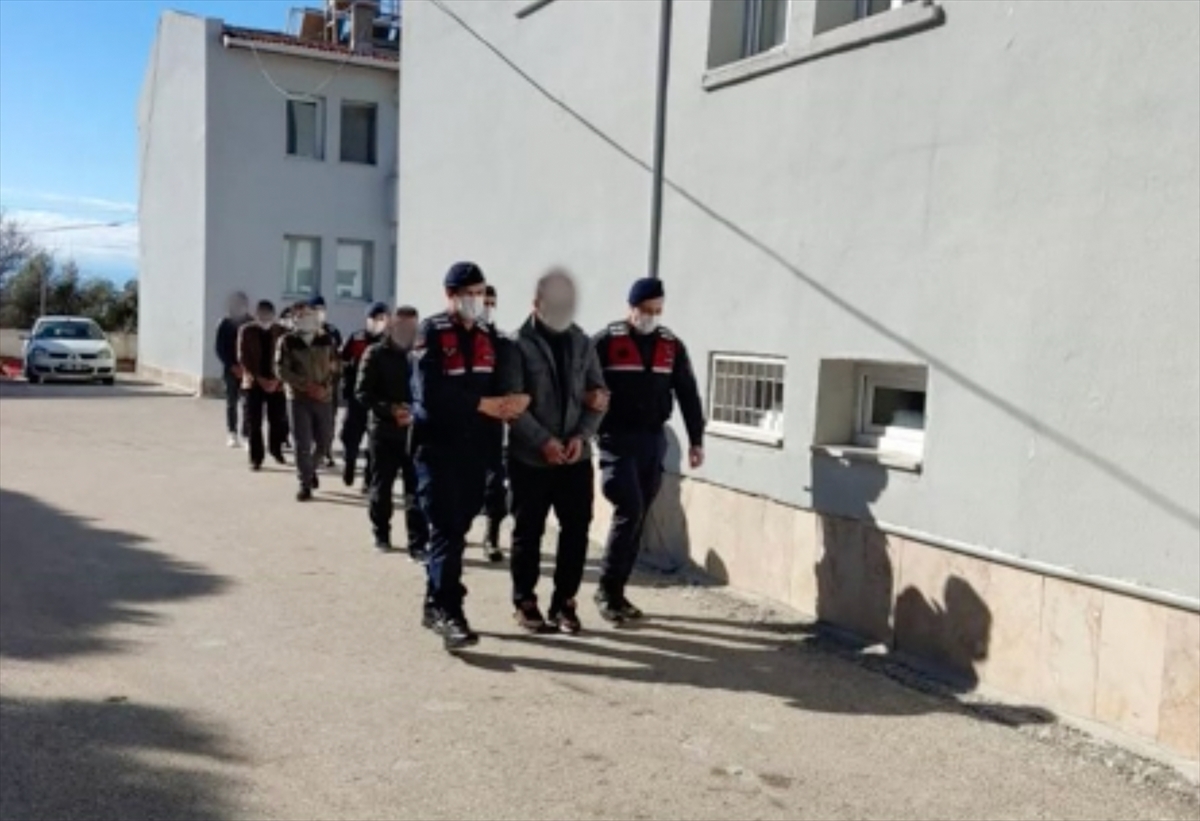 Adana'da termik santralden kablo hırsızlığına 8 tutuklama