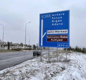 AKSARAY (AA) – Aksaray-Adana kara yolunun, Adana yönünde, yoğun kar