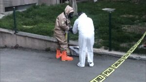 - Adli emanete gönderilen civa dolu üç şişede deforme tespit