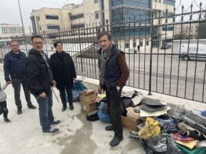 ANTALYA (AA) – Antalya'nın Konyaaltı ilçesinde seyir halinde yanmaya başlayan