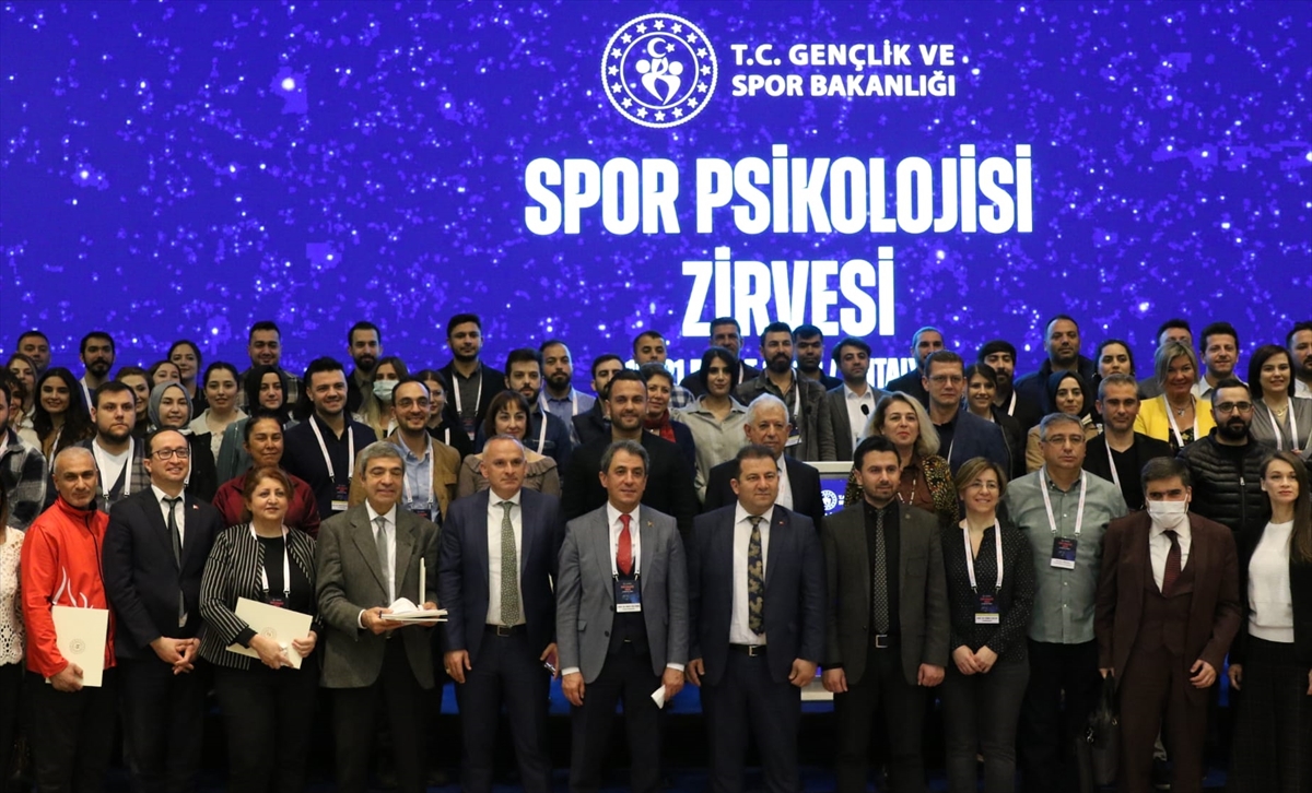 Antalya'daki “Spor Psikolojisi Zirvesi” tamamlandı