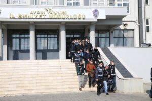 - Emniyetteki ifadeleri tamamlanan 16 şüpheli serbest bırakıldı