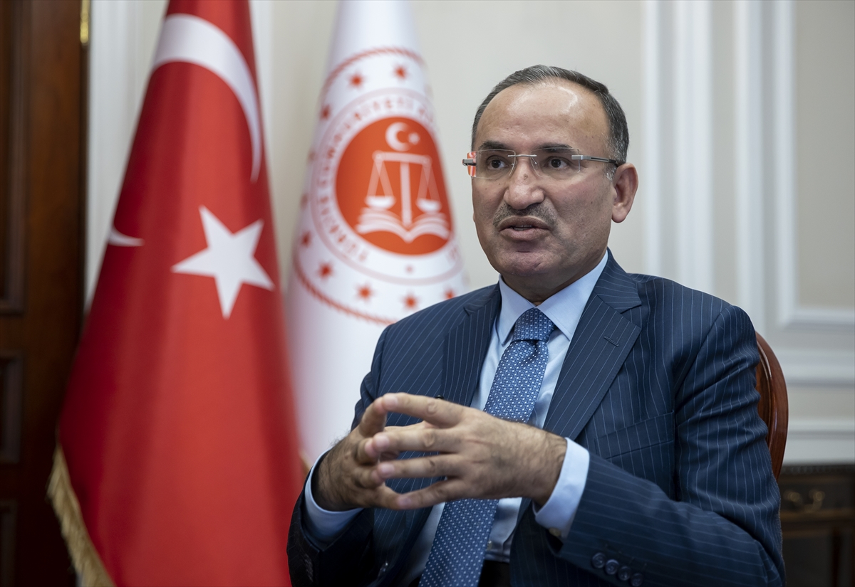 RÖPORTAJ – Bakan Bozdağ, kadınlara ve sağlık çalışanlarına şiddetin önlenmesine yönelik yeni paketi AA'ya anlattı: