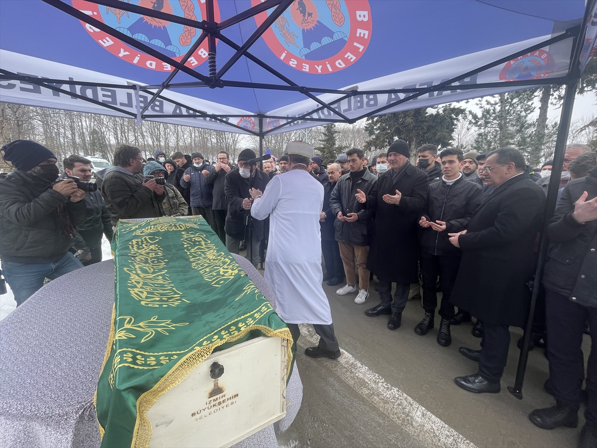 Bakan Soylu'nun dayısının oğlu Oğuz Reis'in cenazesi Samsun'da defnedildi