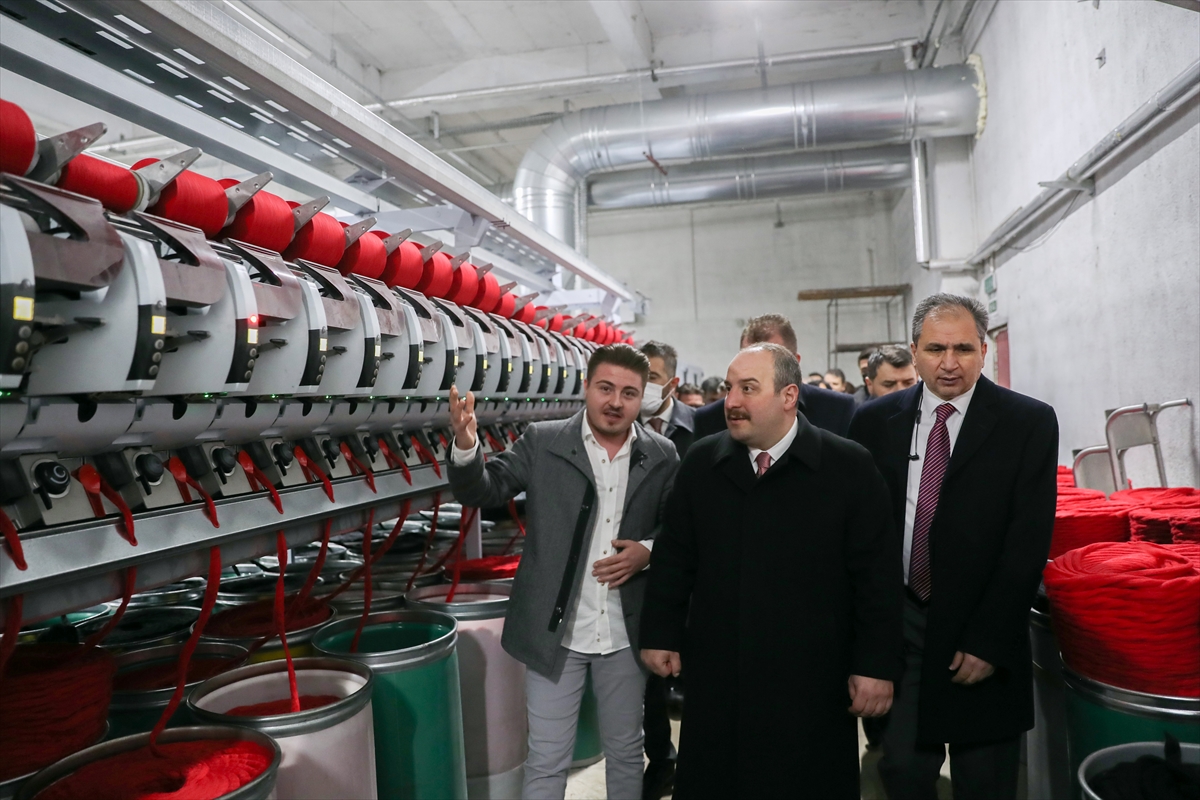 Bakan Varank'tan tekstilde rekabetçilik için daha fazla geri dönüşüm vurgusu