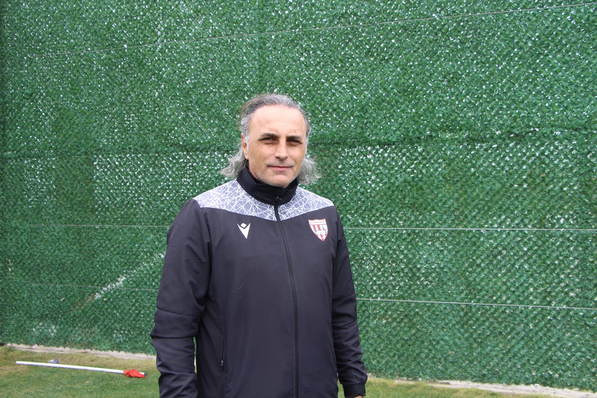 Bandırmaspor, Samsunspor deplasmanından üç puanla dönmek istiyor