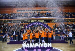 Salon: Servet Tazegül Hakemler: Yener Yılmaz, Fatih Güler, Çağlar Özkan