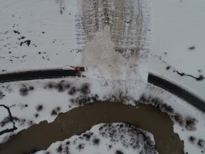 BİNGÖL (AA) – Bingöl'de Karlıova ve Yedisu ilçelerini bağlayan kara