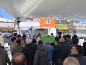 AKSARAY (AA) – Bursa'nın Kestel ilçesinde çıkan bıçaklı kavgada yaşamını