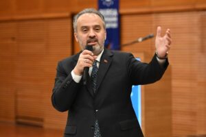 - Senarist, yapımcı ve yönetmen Birol Güven'in yönetiminde gerçekleştirilecek akademi