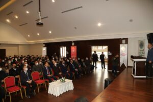 ÇANKIRI (AA) – Çankırı Valisi Abdullah Ayaz, çiftçilere, "Sizlerden bu