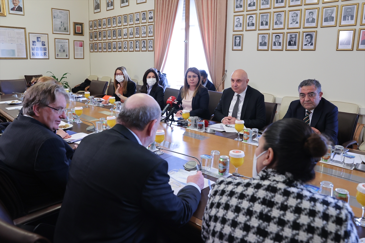 CHP Grup Başkanvekili Özkoç, AKPM Denetim Komisyonu Eş Raportörlerini kabul etti: