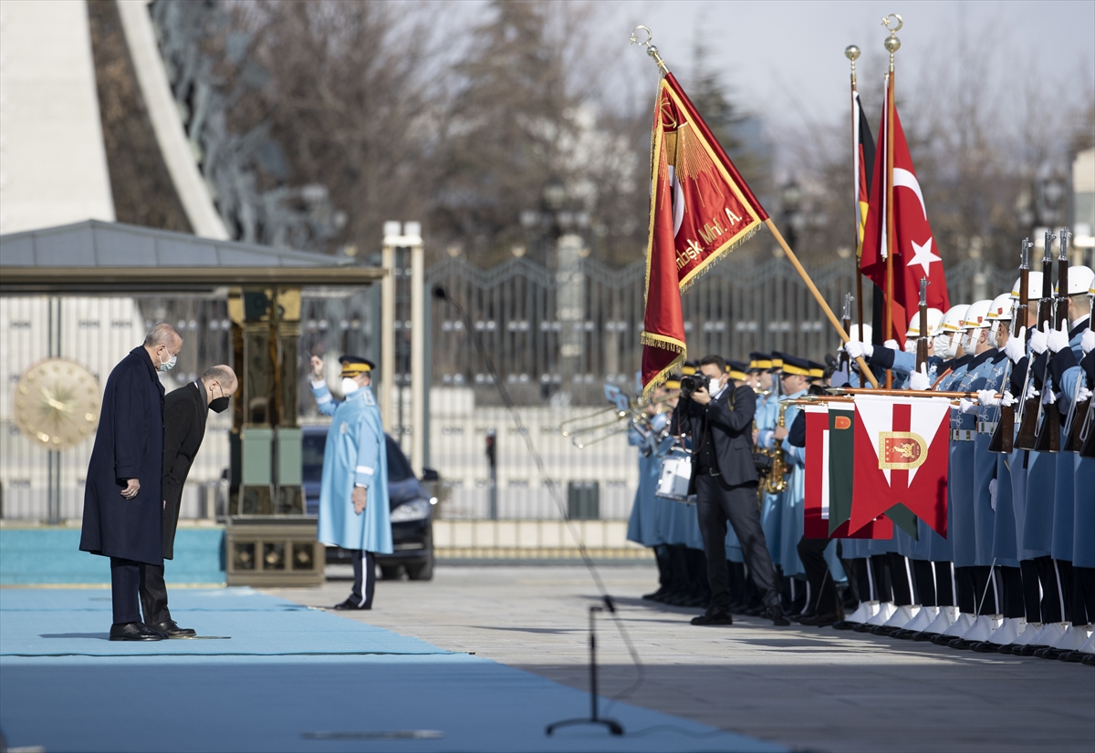 Cumhurbaşkanı Erdoğan, Almanya Şansölyesi Scholz'u resmi törenle karşıladı