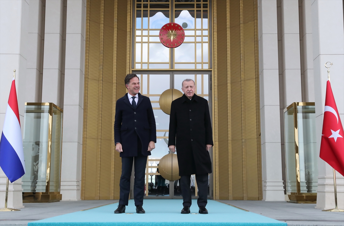 Cumhurbaşkanı Erdoğan, Hollanda Başbakanı Rutte'yi resmi törenle karşıladı